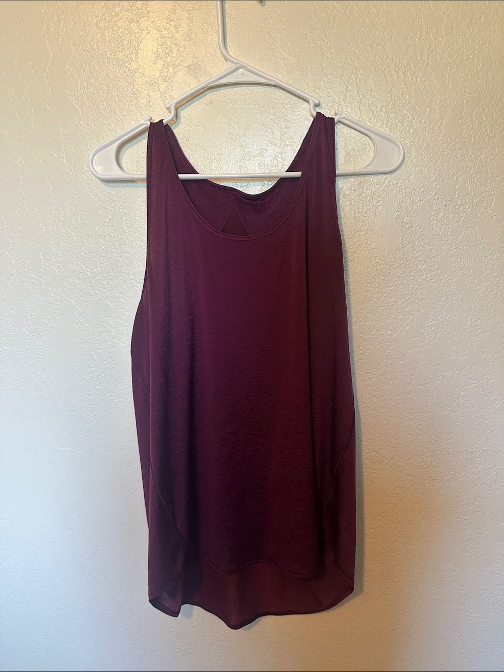 lululemon athletica Women’s Scoop-Neck Tank - Plum